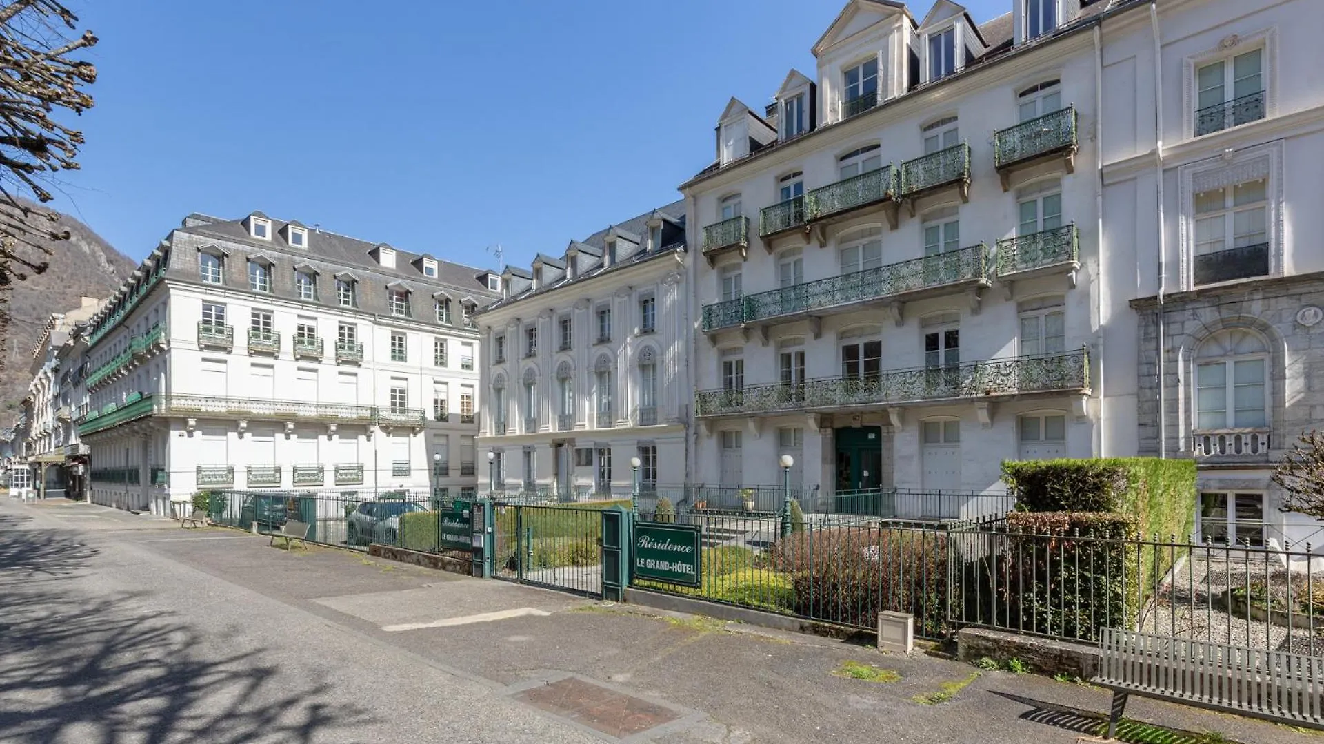 Διαμέρισμα Le Perchoir, Avec Parking, Face Aux Thermes Bagnères-de-Luchon